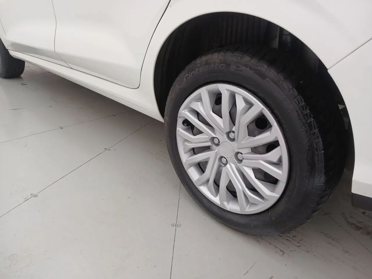 Fiat Cronos DRIVE 1.3 8V Flex Aut., foto 12 de 18