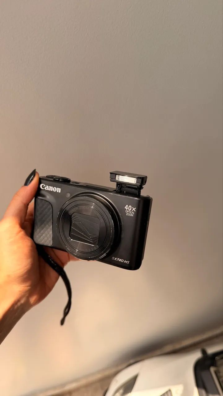 Canon SX740hs powershot 