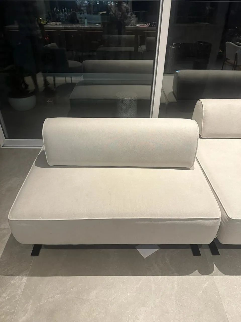 Sofa ilha beiramar. Pé em metal,  - Foto 3