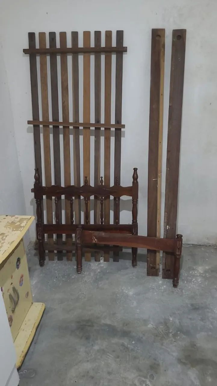 Cama de solteiro com colchão de mola ensacada