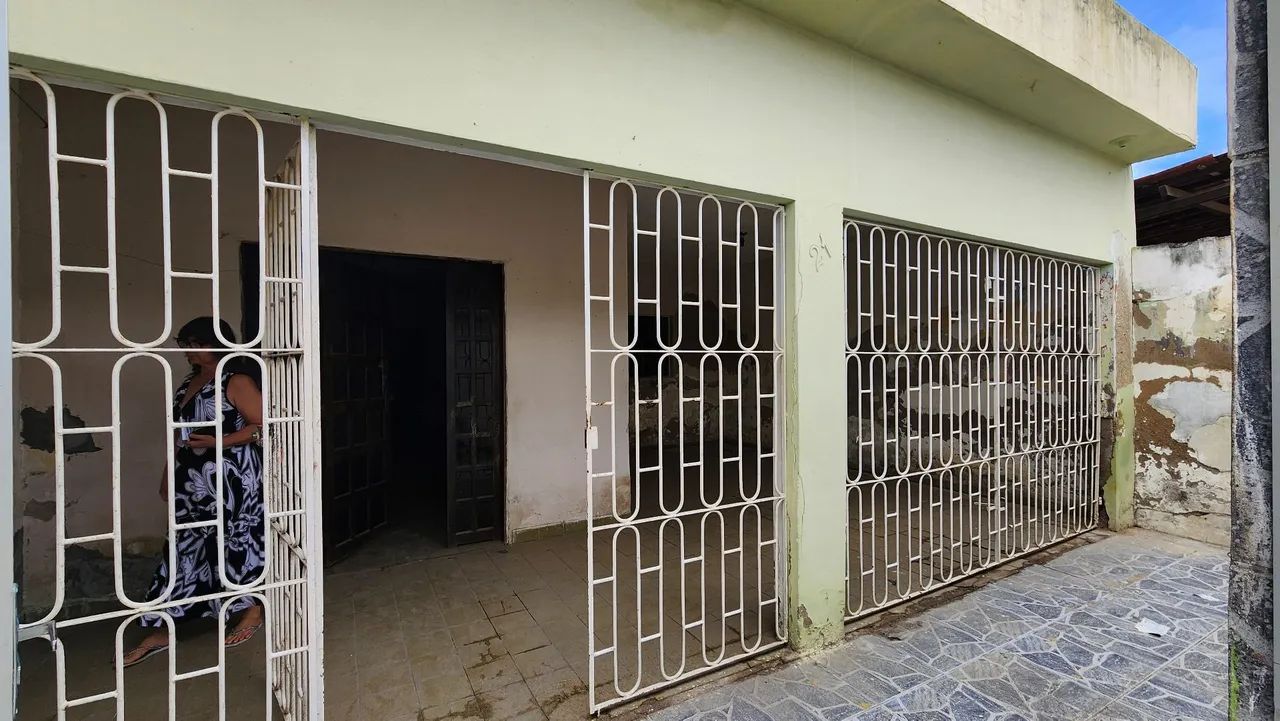Casa em Limoeiro, PE, Cohab Nova - Foto 4