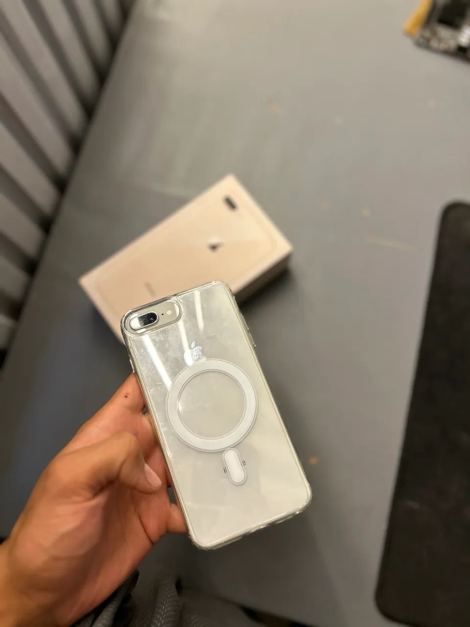 ? iPhone 8 Plus 64GB ? Impecável - Foto 3