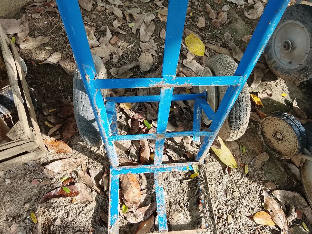 Vendo carrinho de ferro - Foto 2