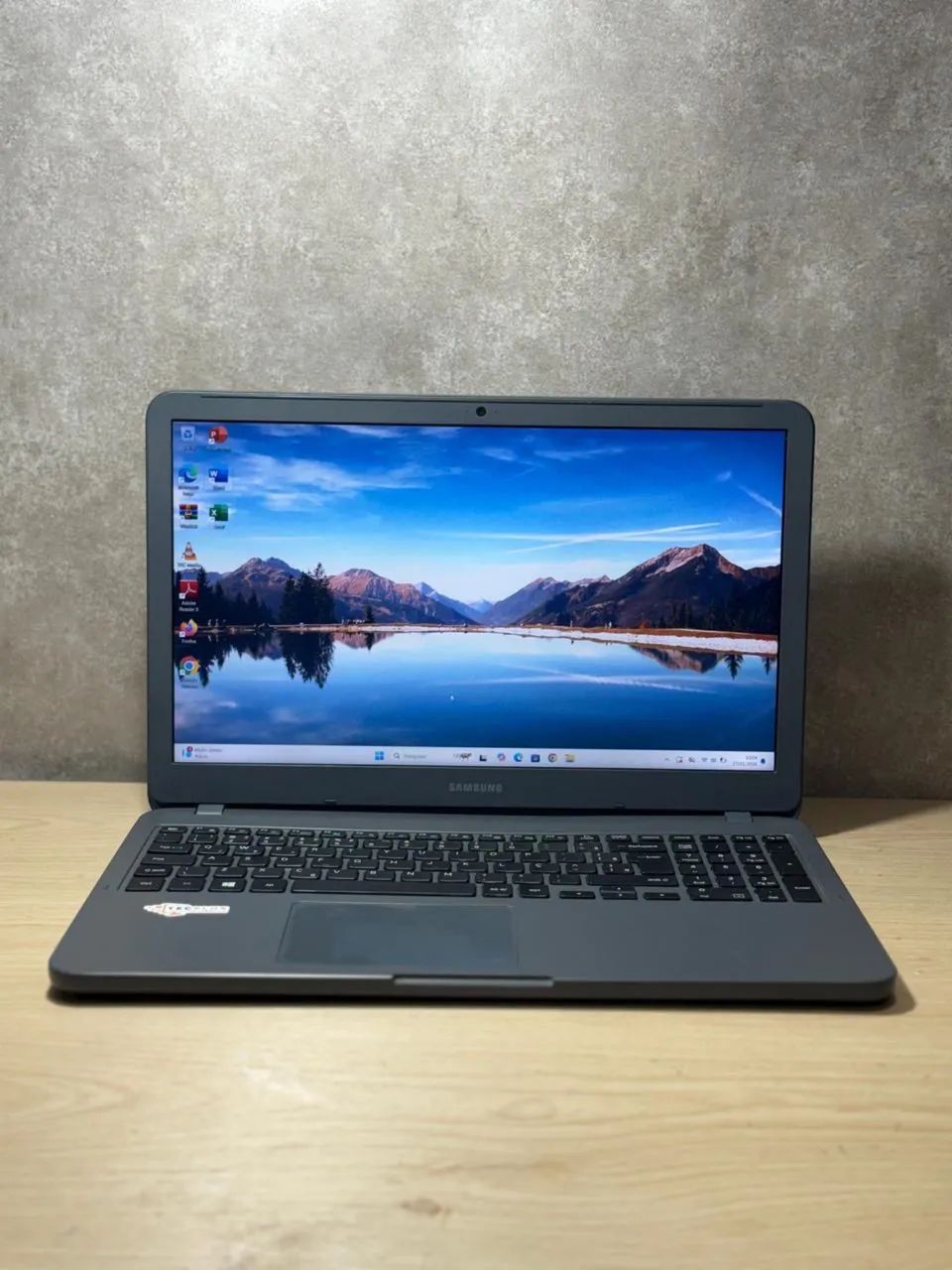 Notebook Samsung i3 SSD e 8gb ram com gaantia