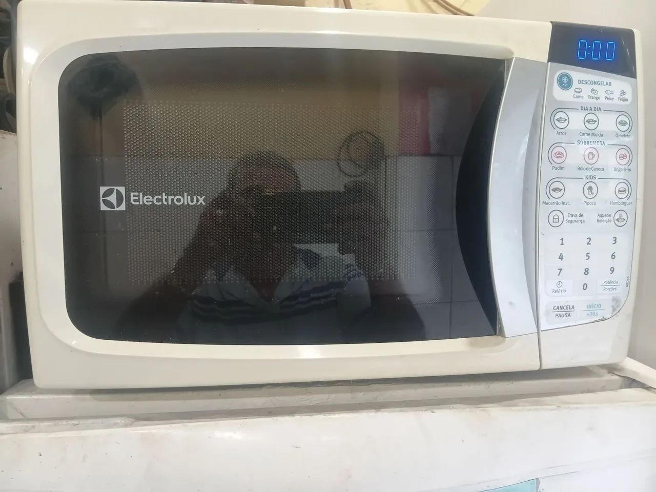 Micro-ondas Electrolux 220V Funcionando perfeitamente 