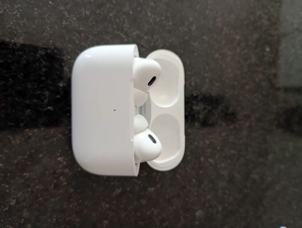 AirPods Pro (2ª geração) com estojo Lightning/MagSafe - Fones de
