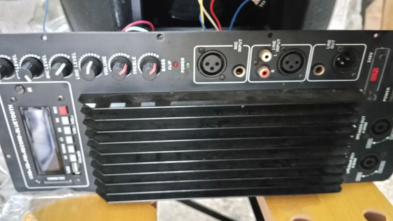 Conserto de Caixa Amplificada Profissional  Rede Autorizada - Foto 4