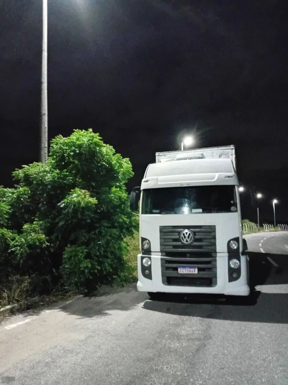 Vendo ou troco em caminhonetas . - Foto 3