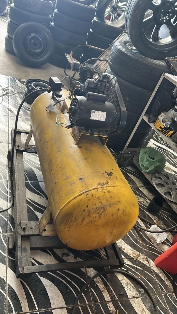 Compressor de ar 200 litros monofásico  - Foto 3