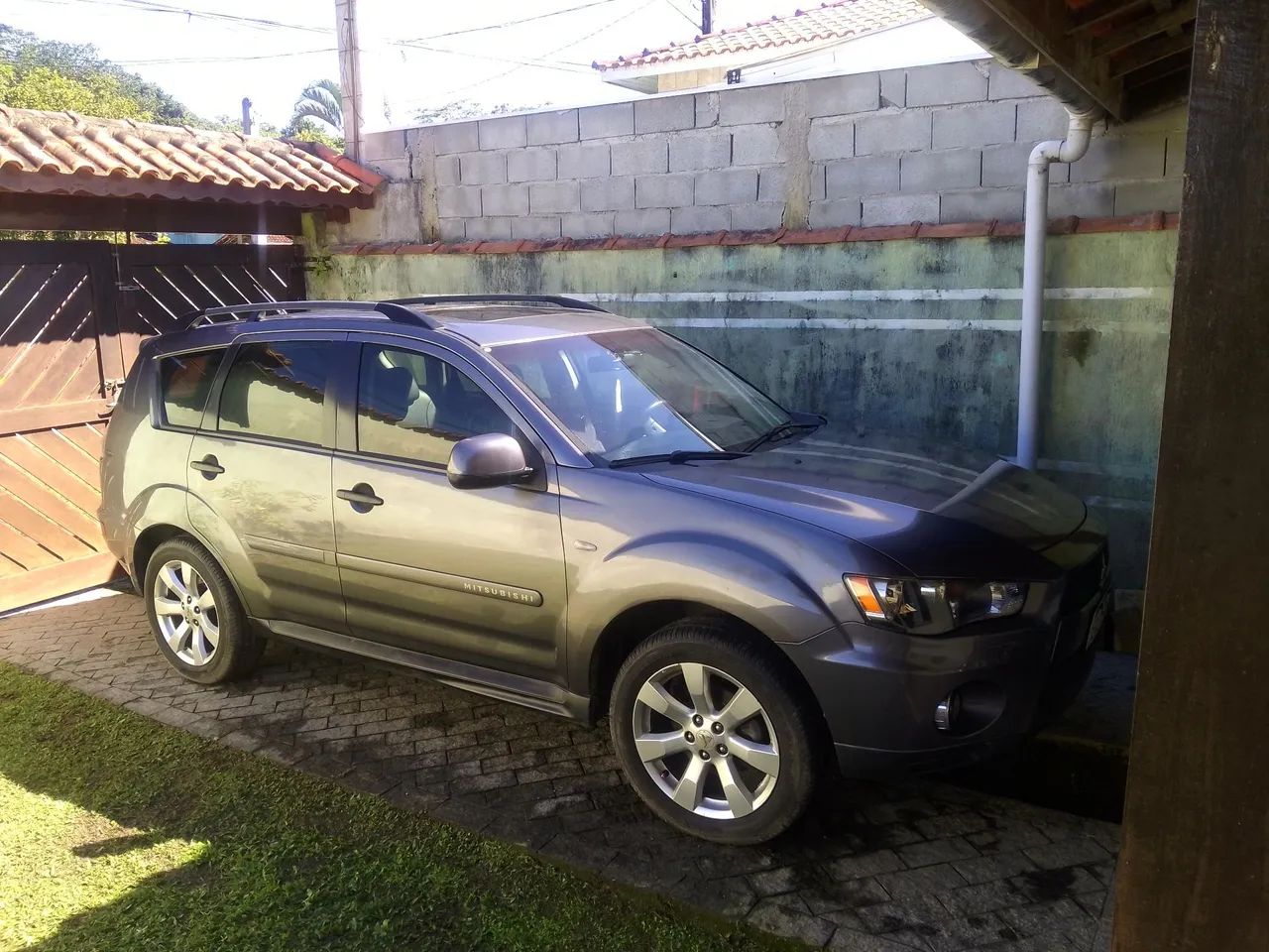 Mitsubishi Outlander 2012