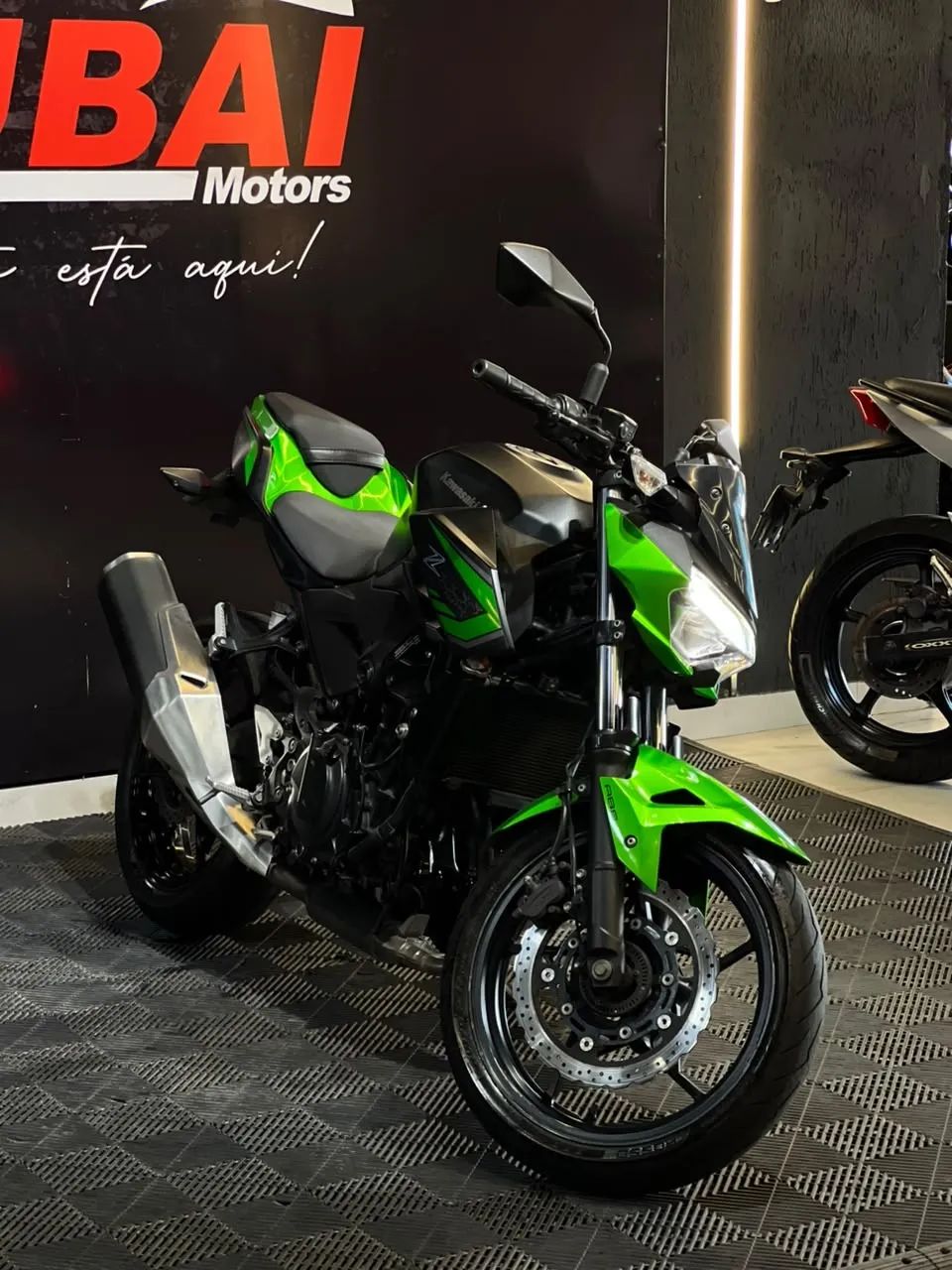 Kawasaki Z 400 - Foto 3