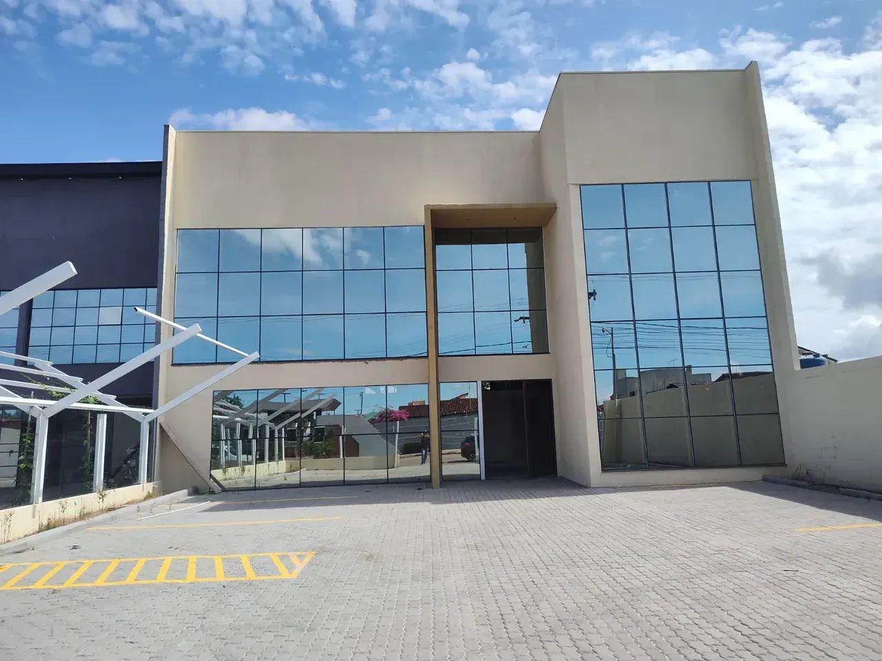 Excelente Galpão Comercial à Venda na Avenida Amazonas - Foto 2