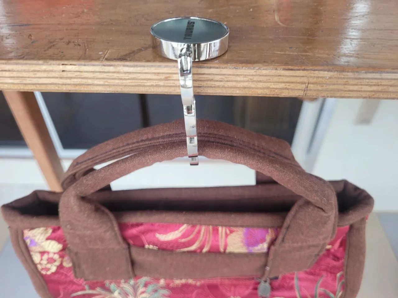 Suporte Gancho porta bolsa de mesa + Brinde  - Foto 4