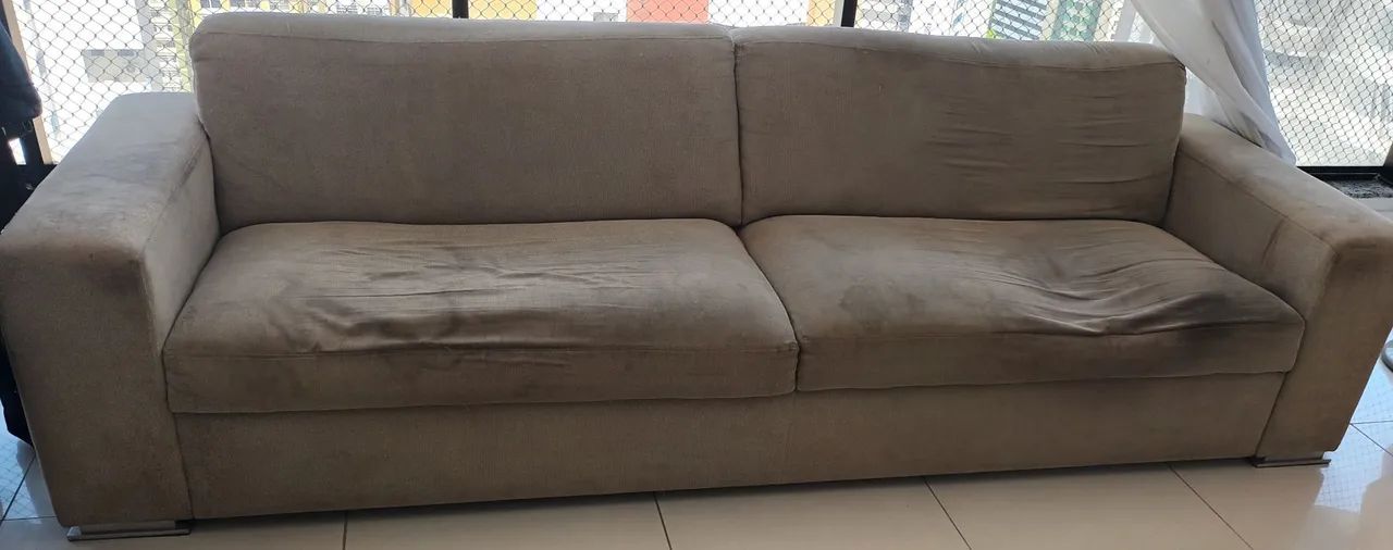 Sofá usado grande