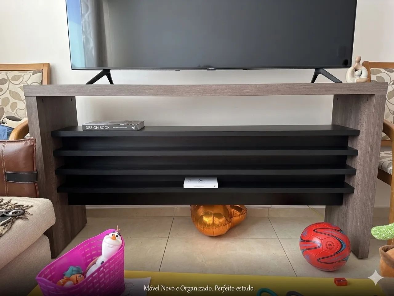 Rack / Aparador para TV em Perfeito Estado - Moderno e Conservado