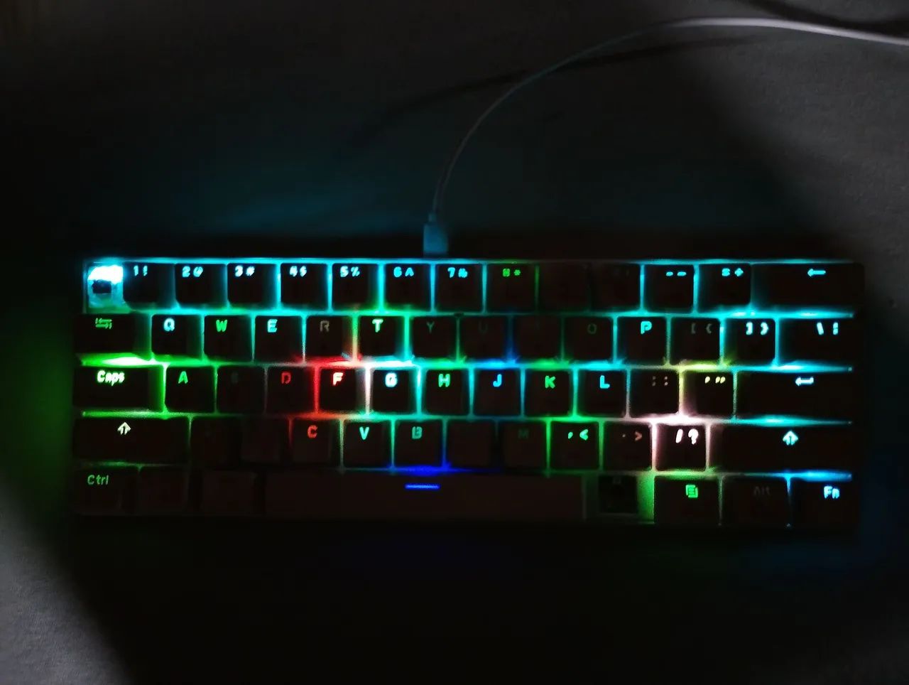  Vende-se Teclado 60% bluetooth 