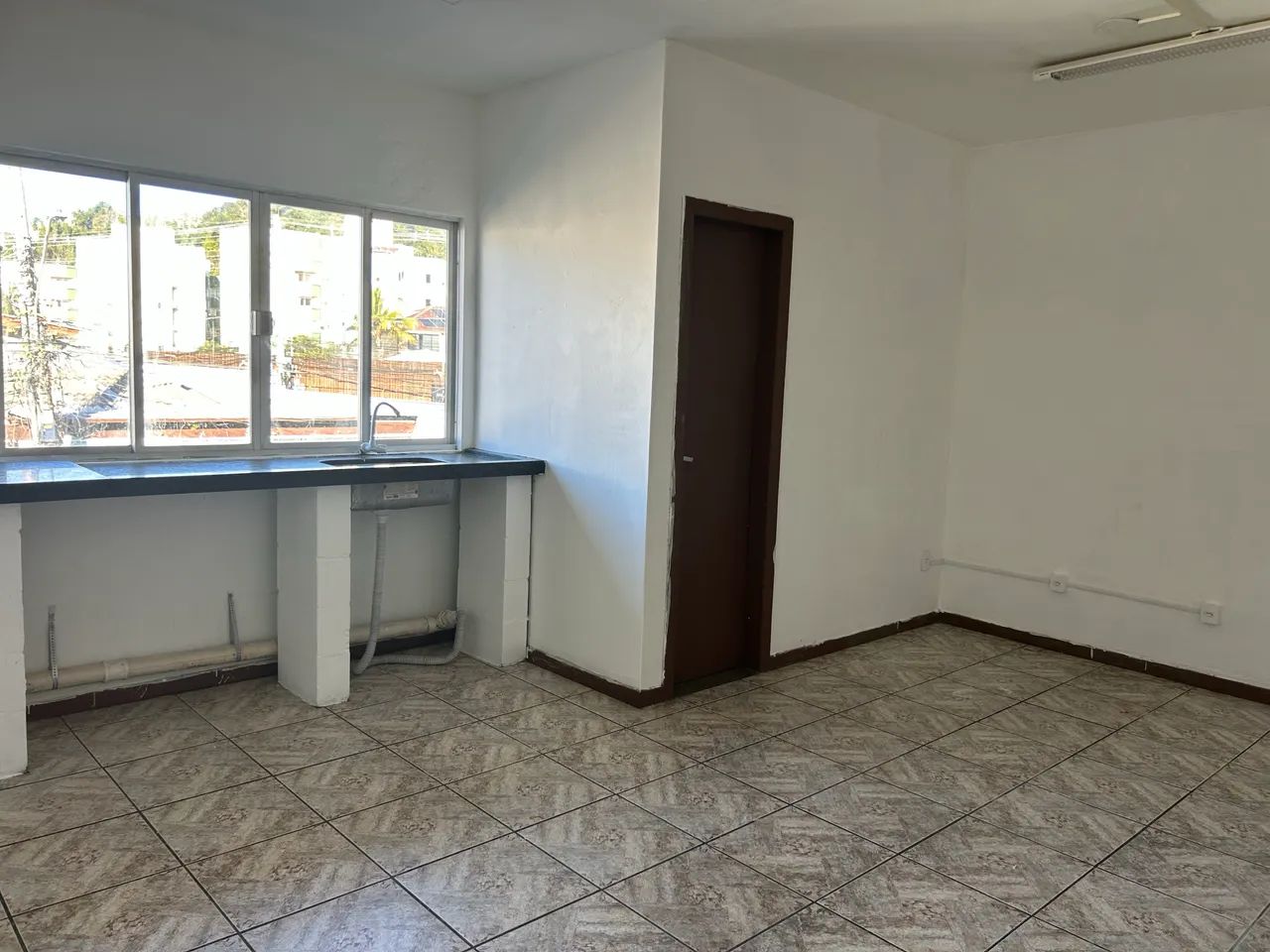 Sala comercial ao lado da UFSC - Foto 3
