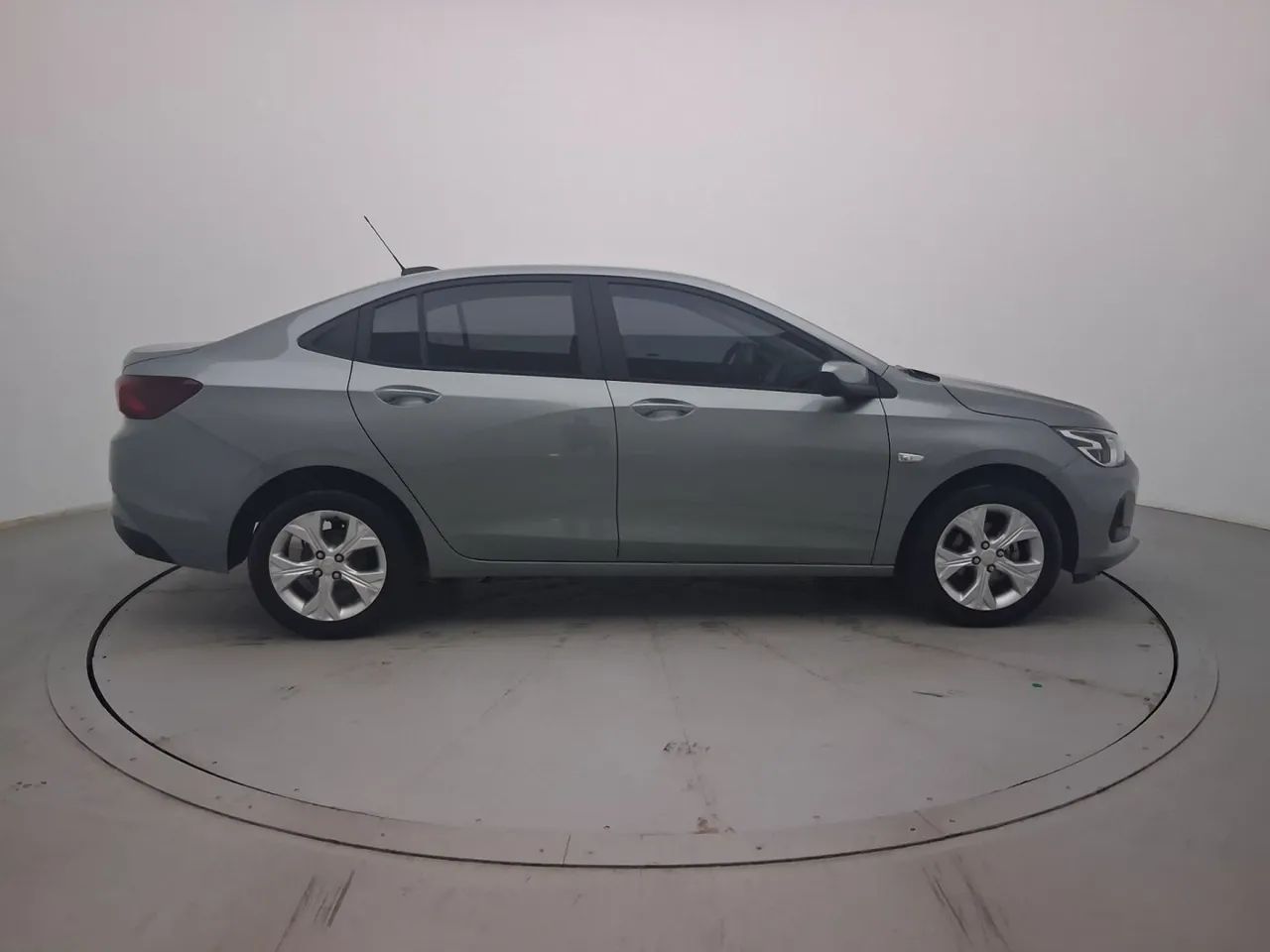 Chevrolet Onix Hatch LTZ 1.0 12V TB Flex Aut. 5P, foto 6 de 18