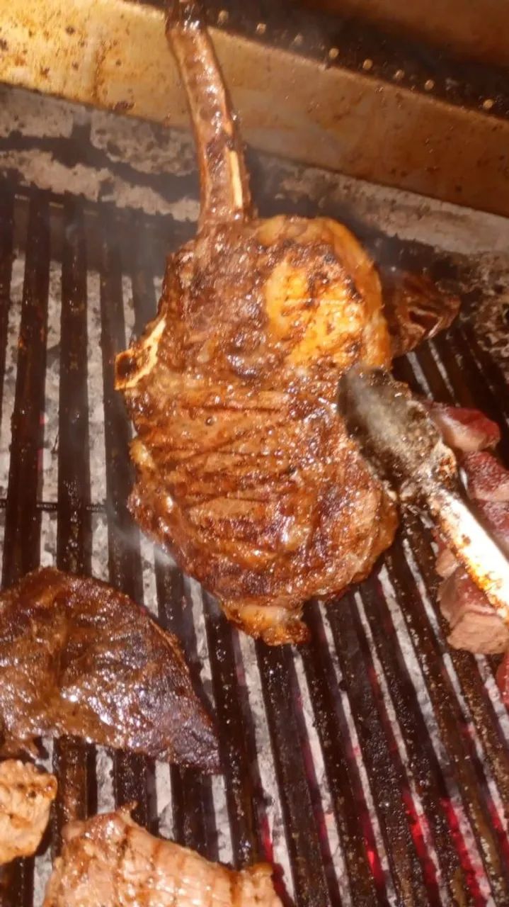 Churrasqueiro para festa e eventos 