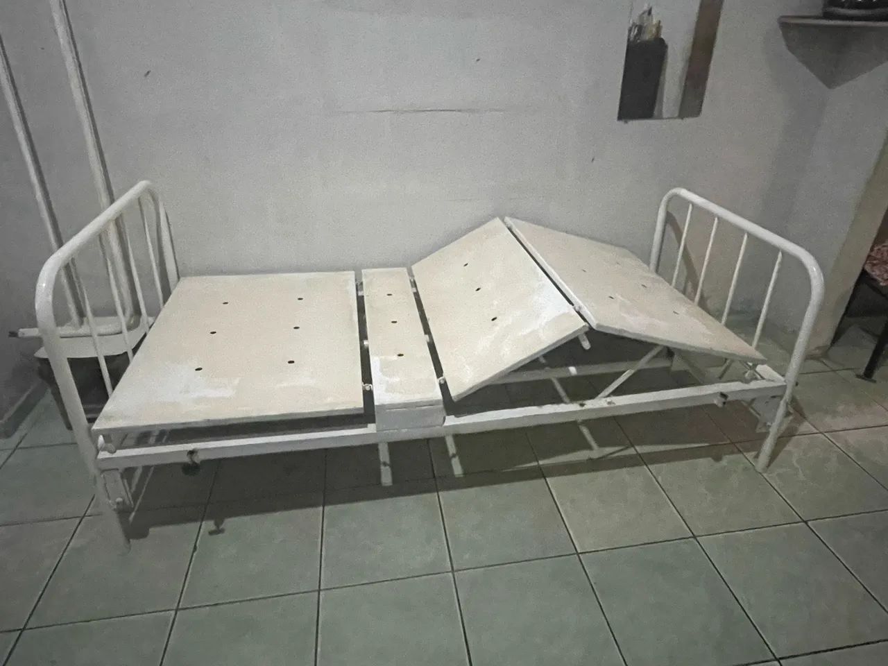Cama hospitalar 