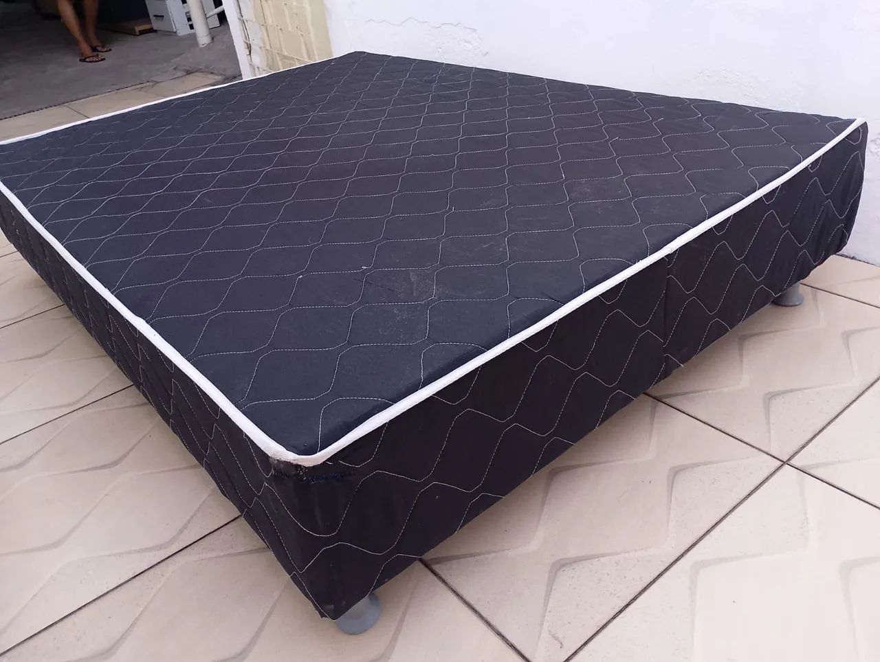Base de cama à venda( casal)