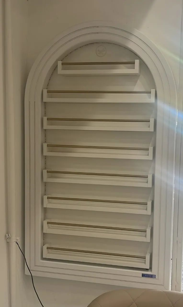 Expositor de Esmaltes Arco com LED Branco