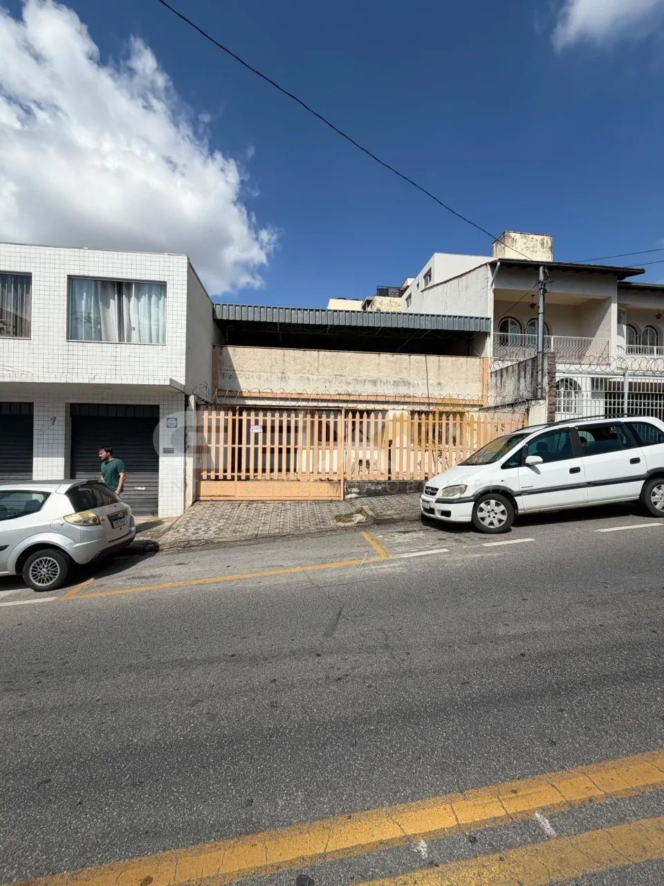 Terreno à Venda no Centro de Divinópolis MG.