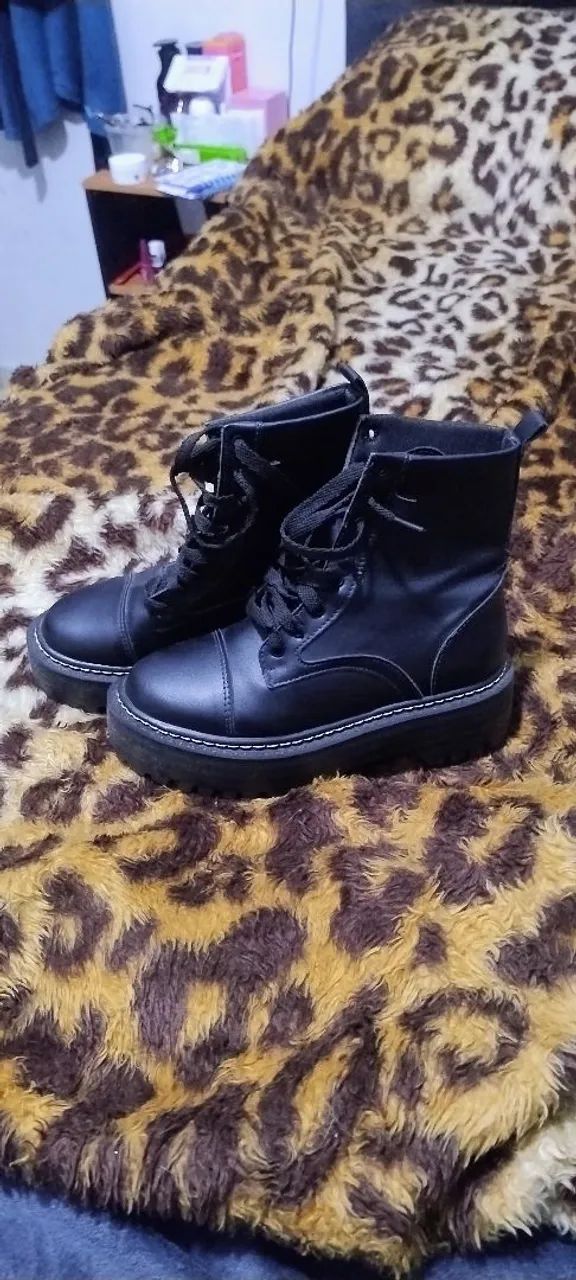 Bota coturno feminino 