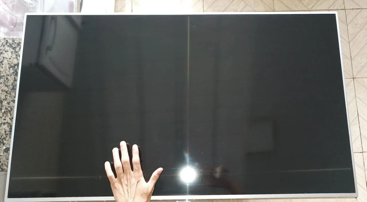Televisor LCD Marca Panasonic, 42' Polegadas  - Foto 2