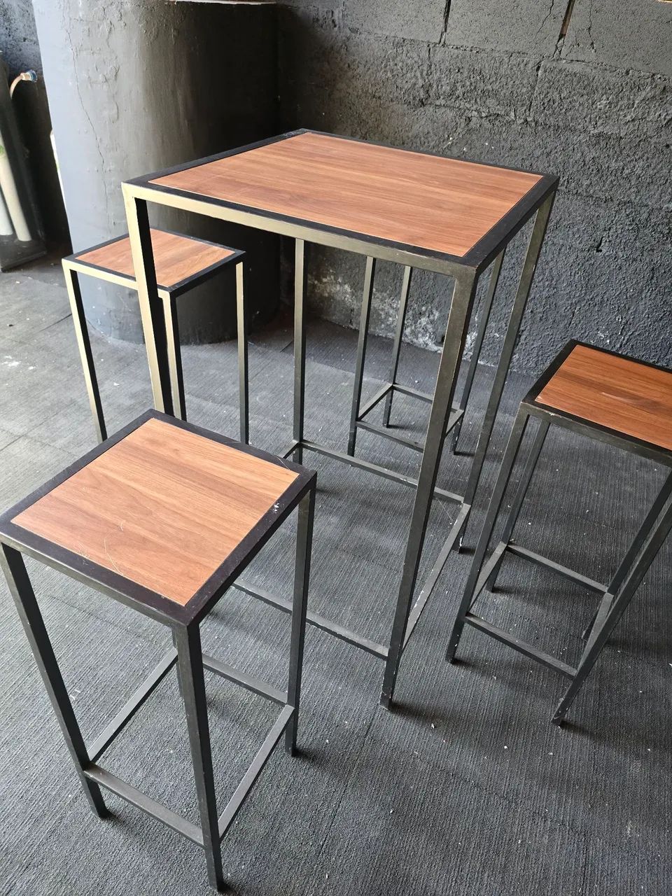 Bistro Mesa e 4 Banquetas Kit - Foto 3