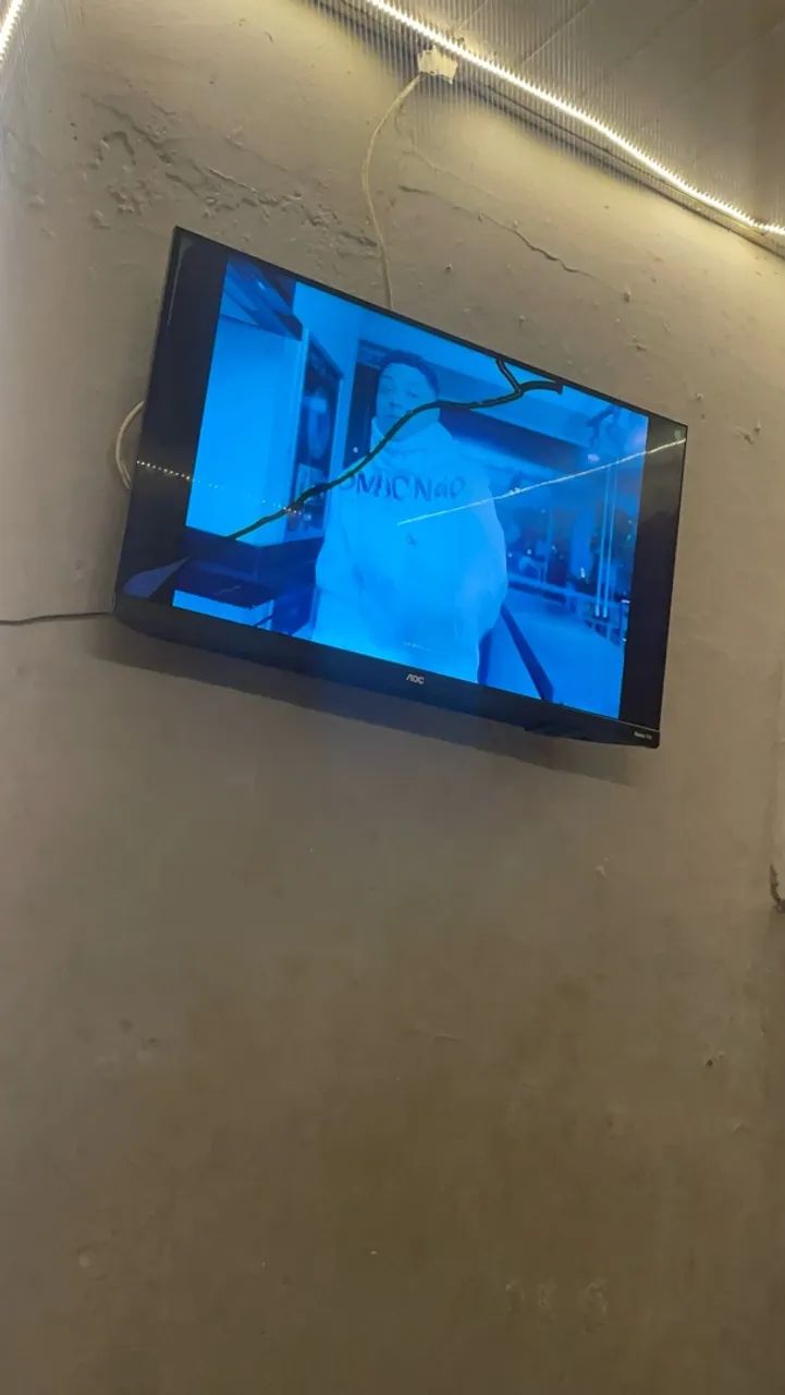 TV AOC ROKU 