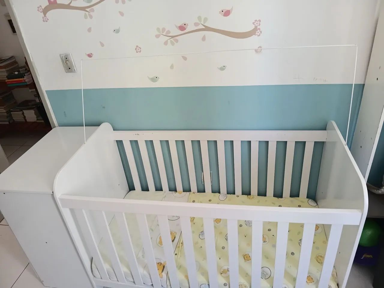 Vende- se móveis para quarto de bebê