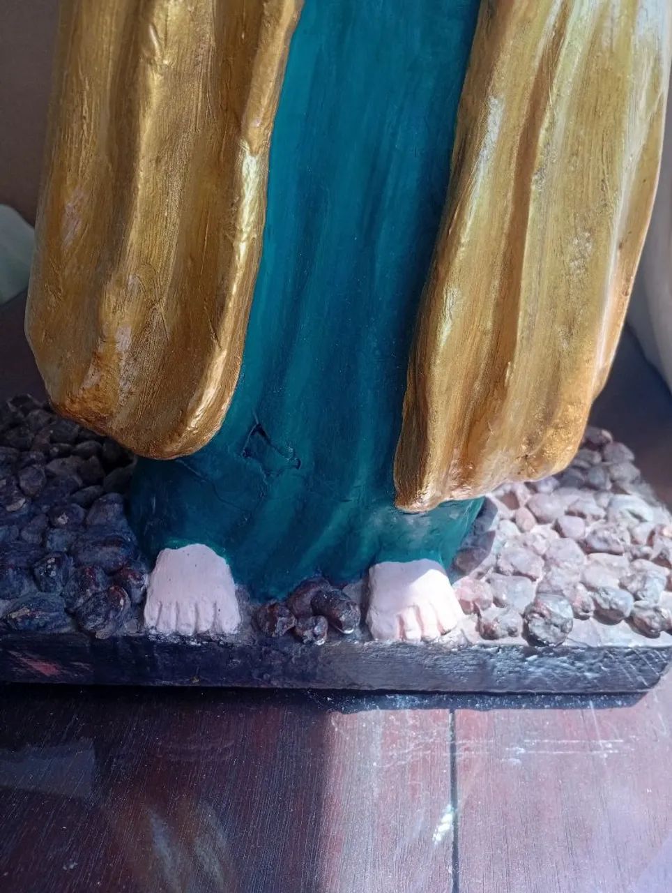 Imagem com mais de 85 anos, madeira e gesso. - Foto 4