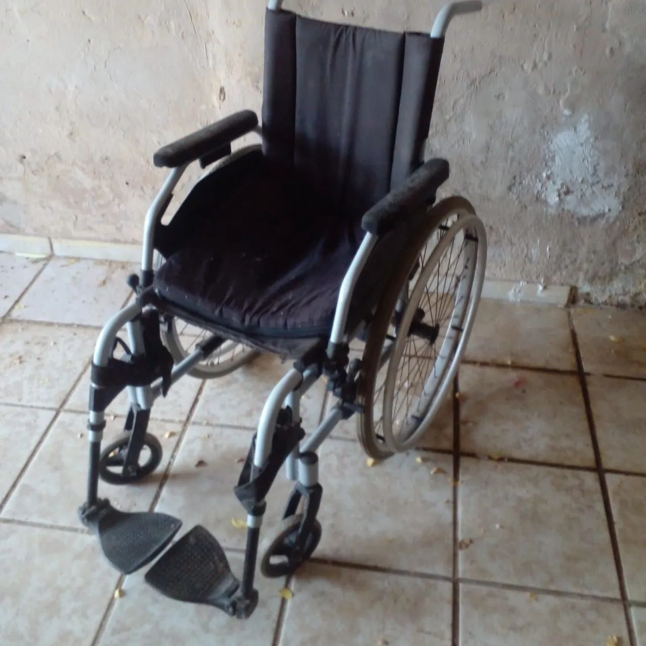 Cadeira de rodas - Foto 3