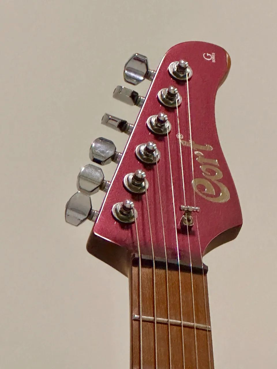 Guitarra Cort G300 Pro Vivid Burgundy - Instrumentos musicais
