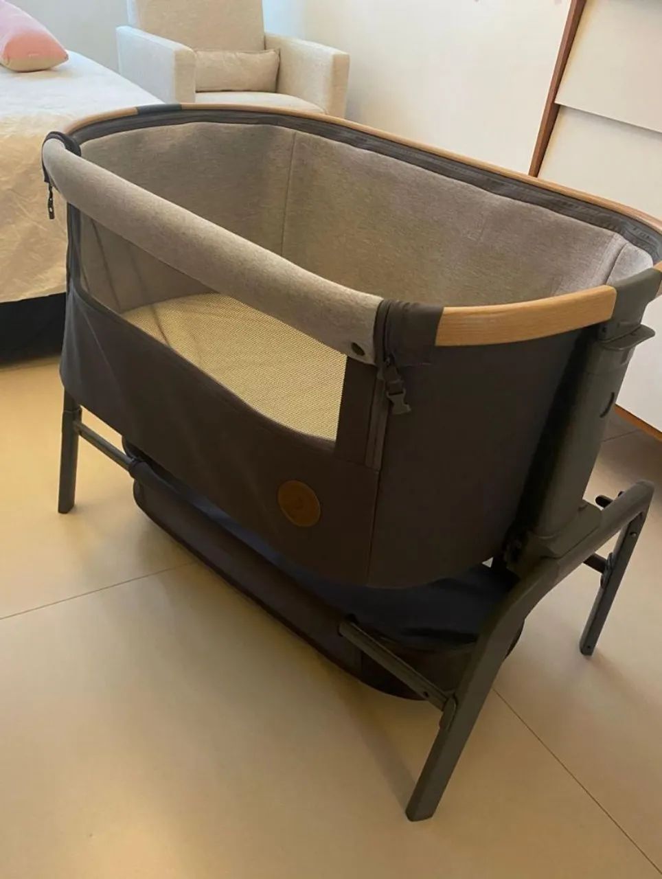 Berço portátil Maxi Cozi em excelente estado. - Foto 2
