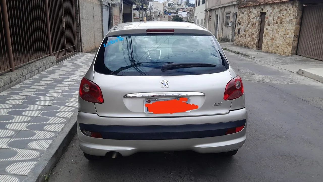 Peugeot 207 207 XR 1.4 Flex 8V 3p 2011