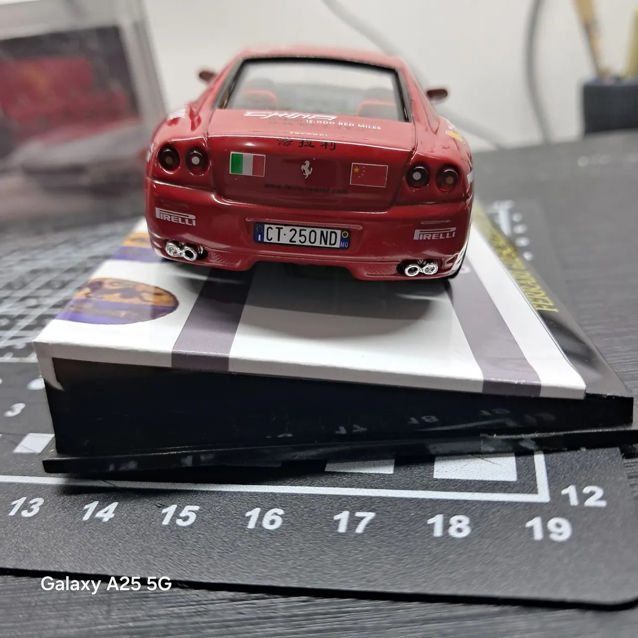 MINIATURA FERRARI 612 ESC 1:43 - Foto 4