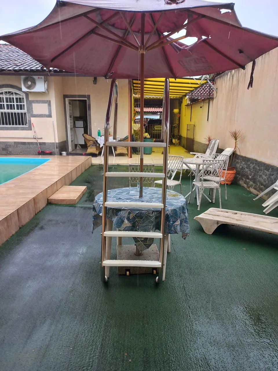 Escada para Piscina