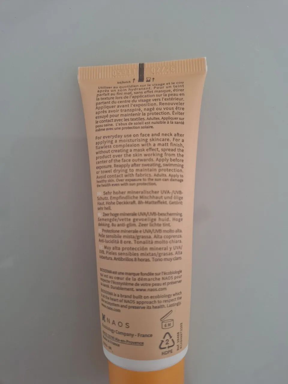 Protetor solar bioderma com cor - Foto 4