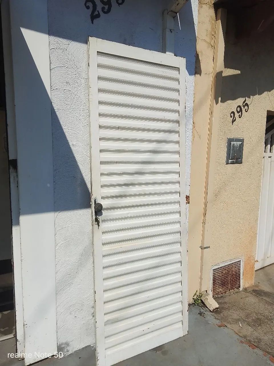 Porta de aço com fechadura e chave!