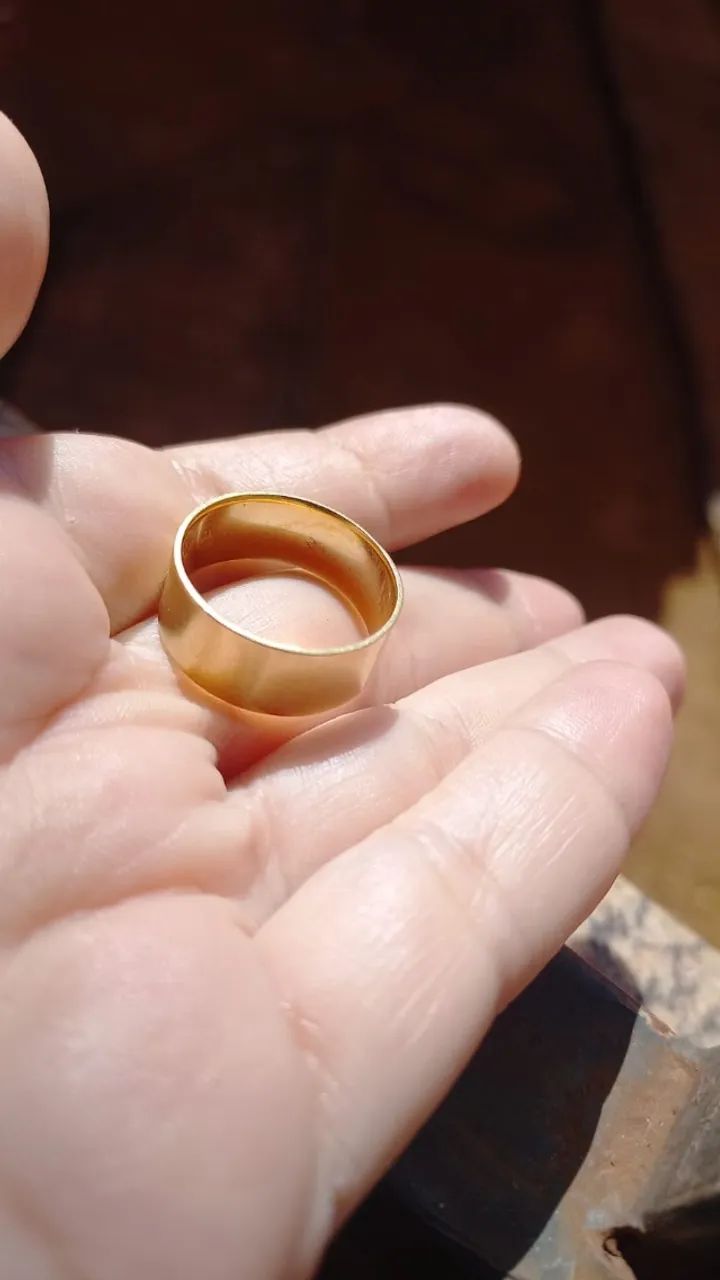  VENDO ALIANÇA DE OURO 18K  