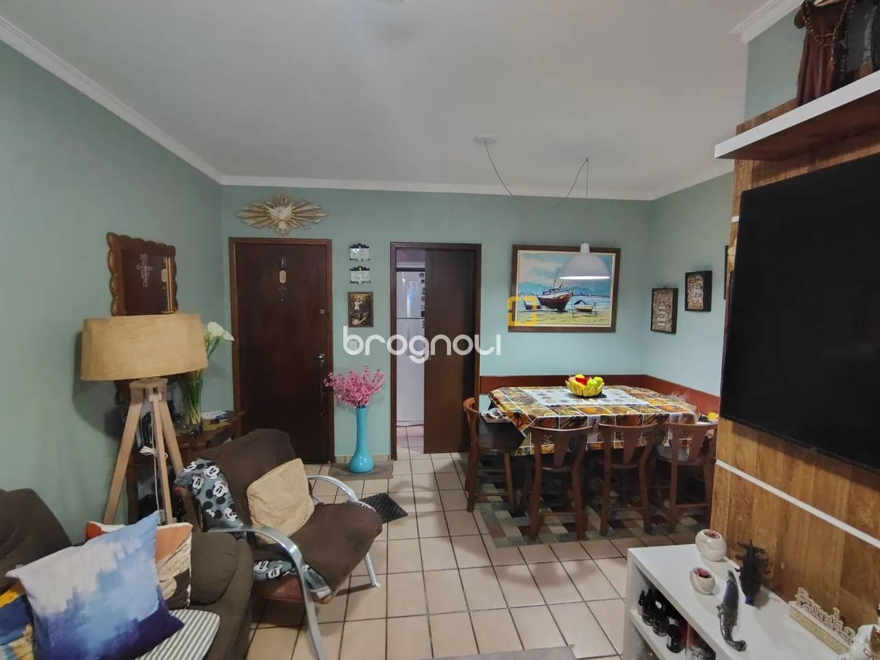 Lindo Apartamento Mobiliado com 2 Quartos (1 Suíte) e Garagem a Poucos Passos do Mar em Ca - Foto 3