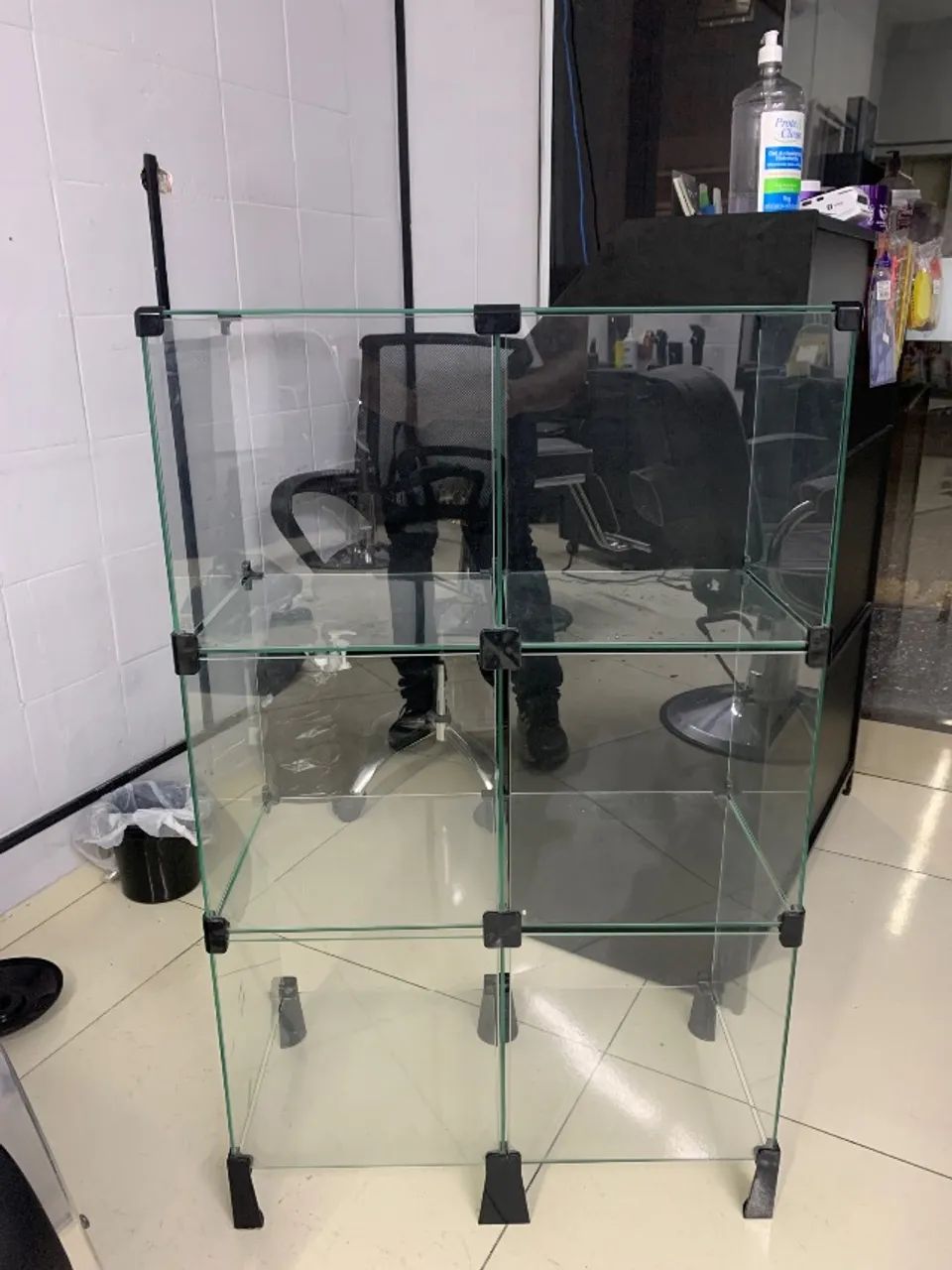 Expositor de produtos de vidro