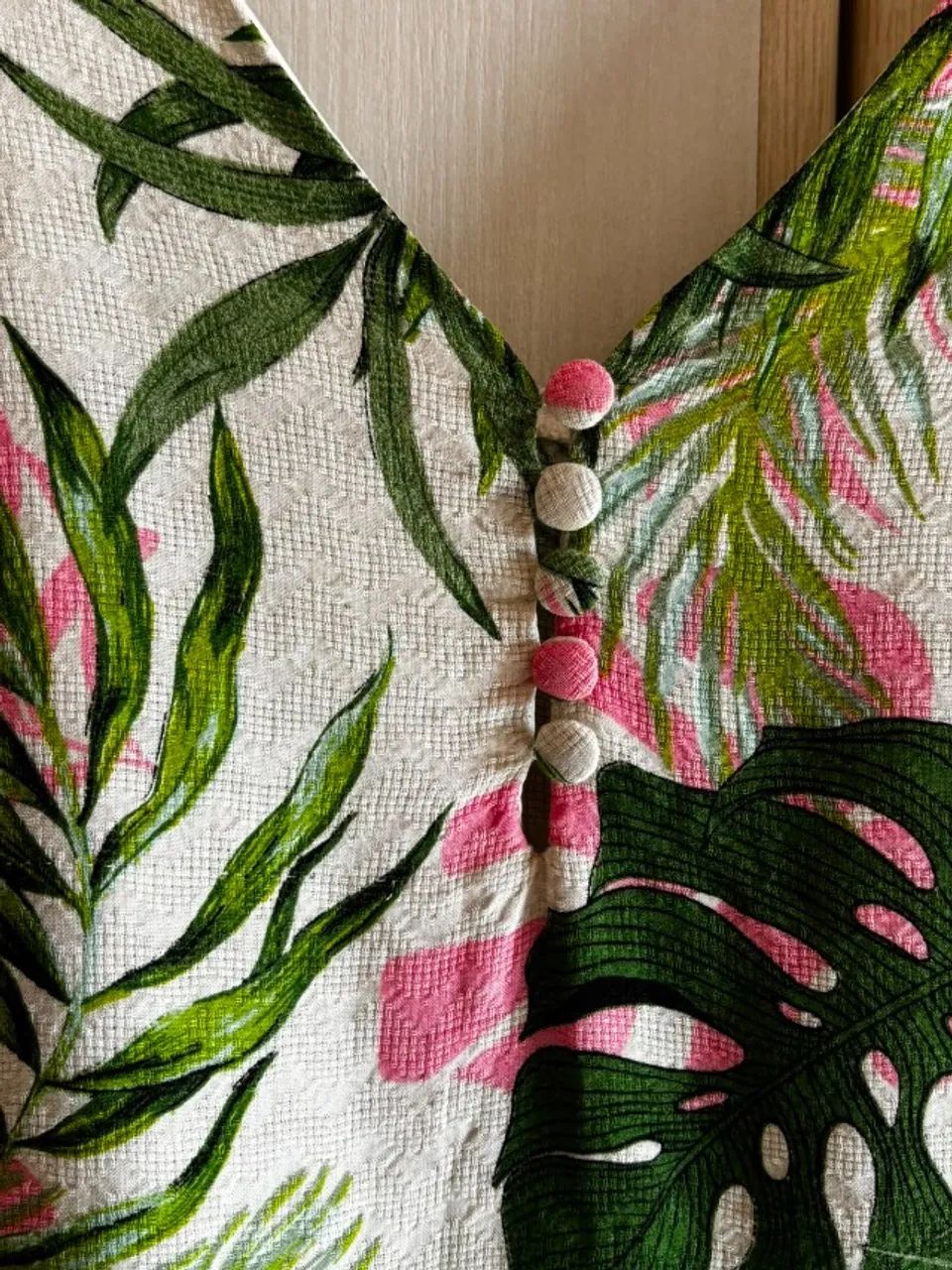 Regata cropped estampa tropical - Foto 4