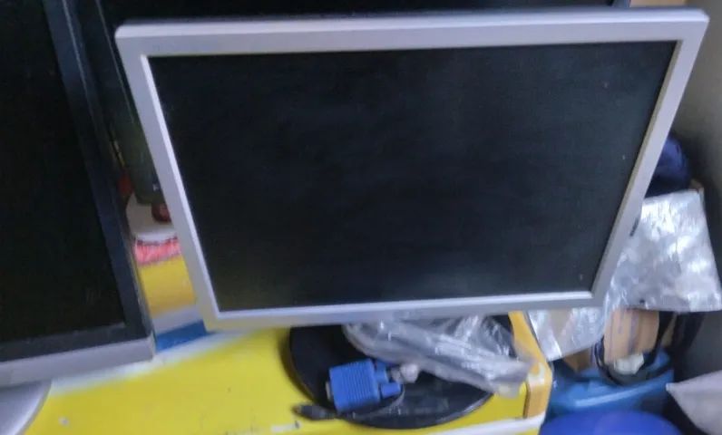 MONITOR LG PRATA SEM FONTE NO ESTADO
