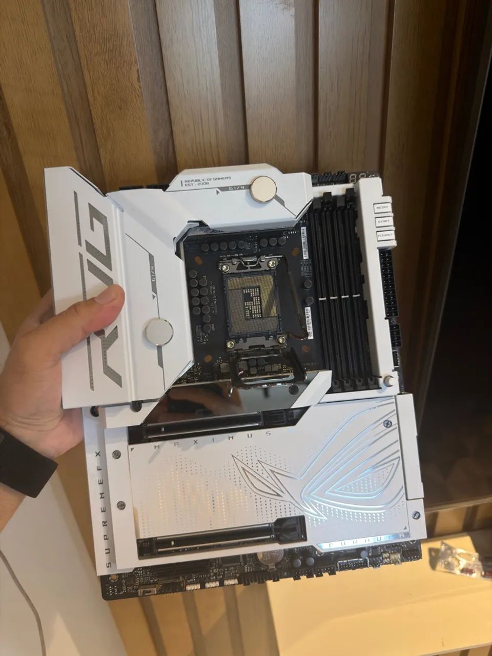 PLACA MÃE MAXIMUS ROG STRIX FÓRMULA Z790  - Foto 2