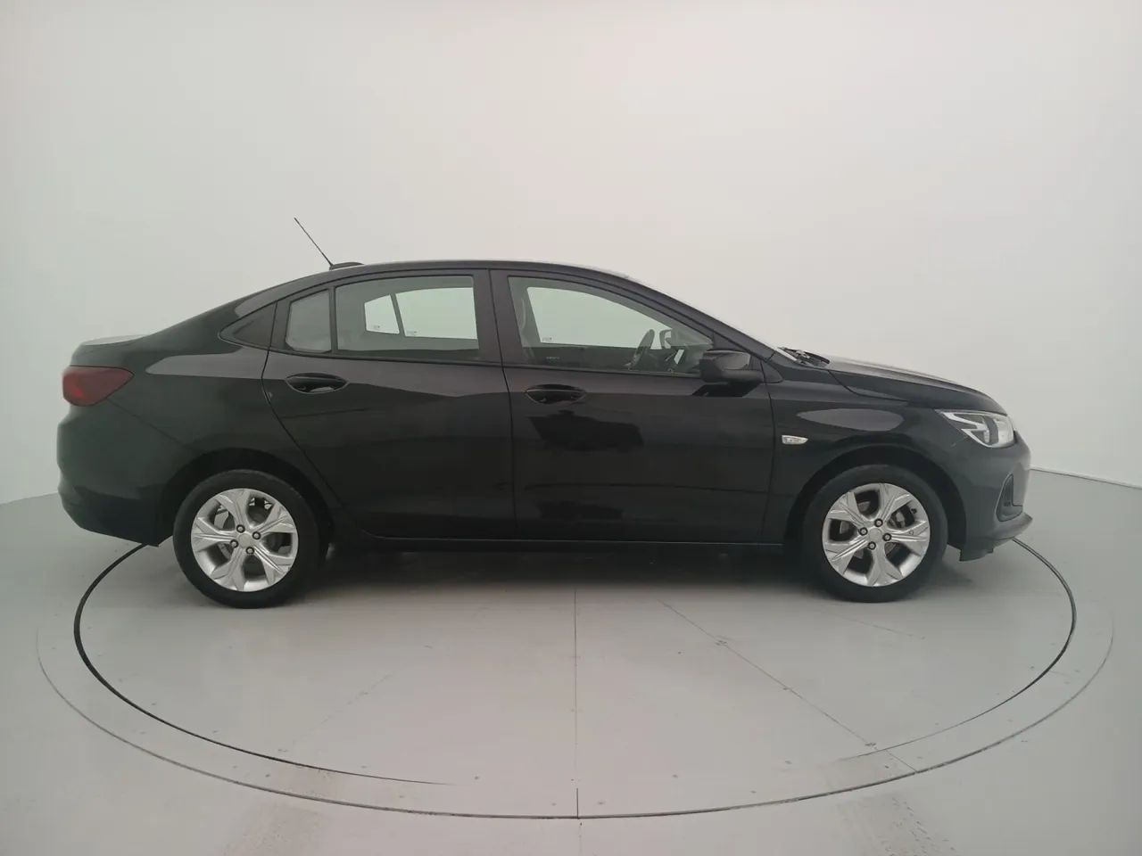 Chevrolet Onix Plus LTZ 1.0 12V TB Flex Aut. 4P, foto 6 de 18