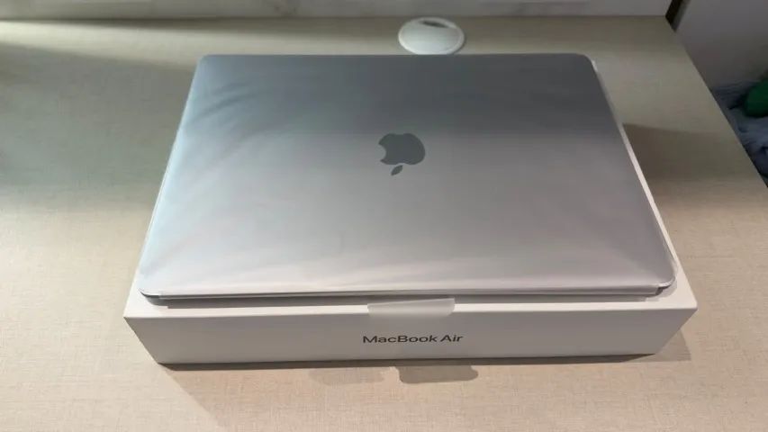 MacBook Air M1 2020 8GB 256GB + Caixa Original | Excelente Estado