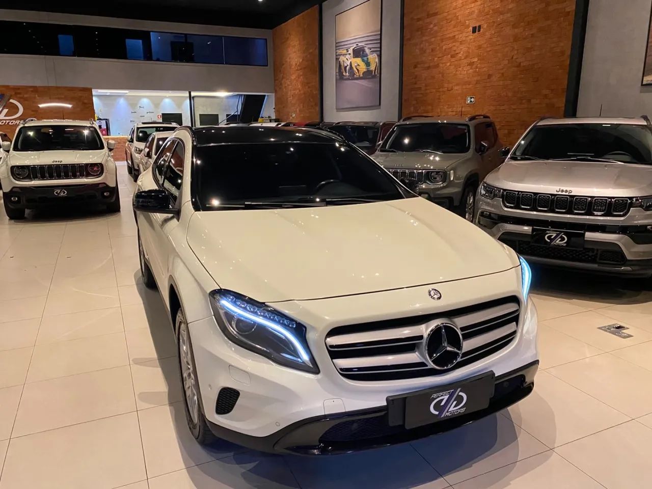 Mercedes-Benz GLA 200 Adv. 1.6/1.6 TB 16V Flex Aut. 2016